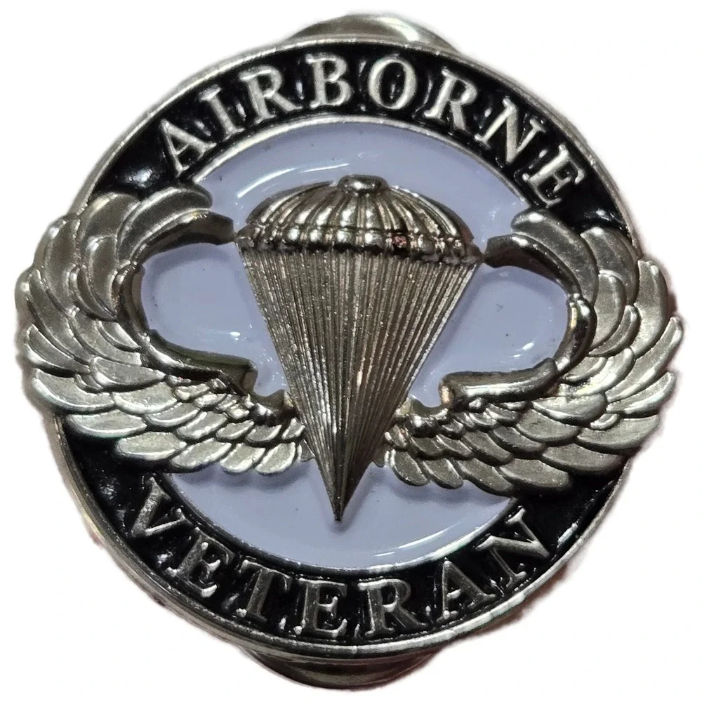 US‎ Army Airborne Veteran Lapel Pin 1999 EEInc P12019 Silver Tone Enamel 1 Inch